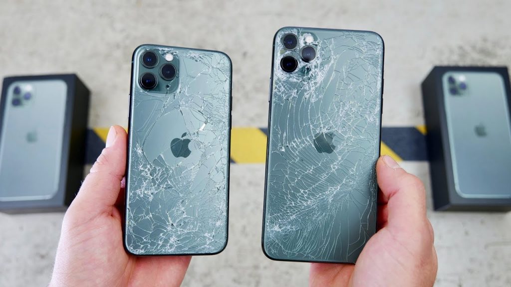 Broken ipHone 11 back glass